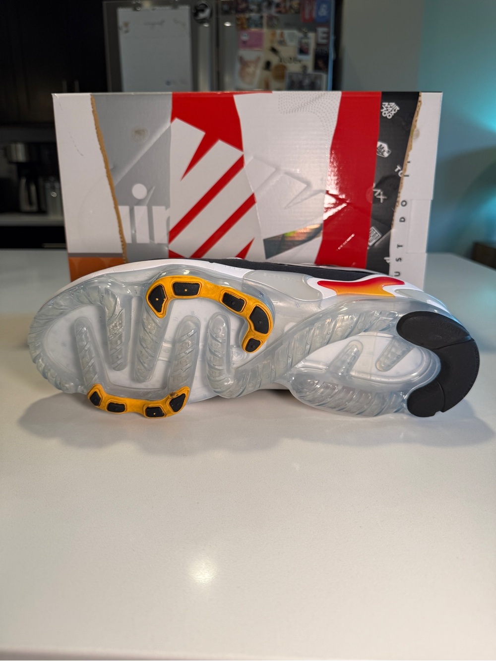 NIKE - VaporMax Evo Anthracite Tech Grey White in Menβs Size 12 - Picture 14 of 16